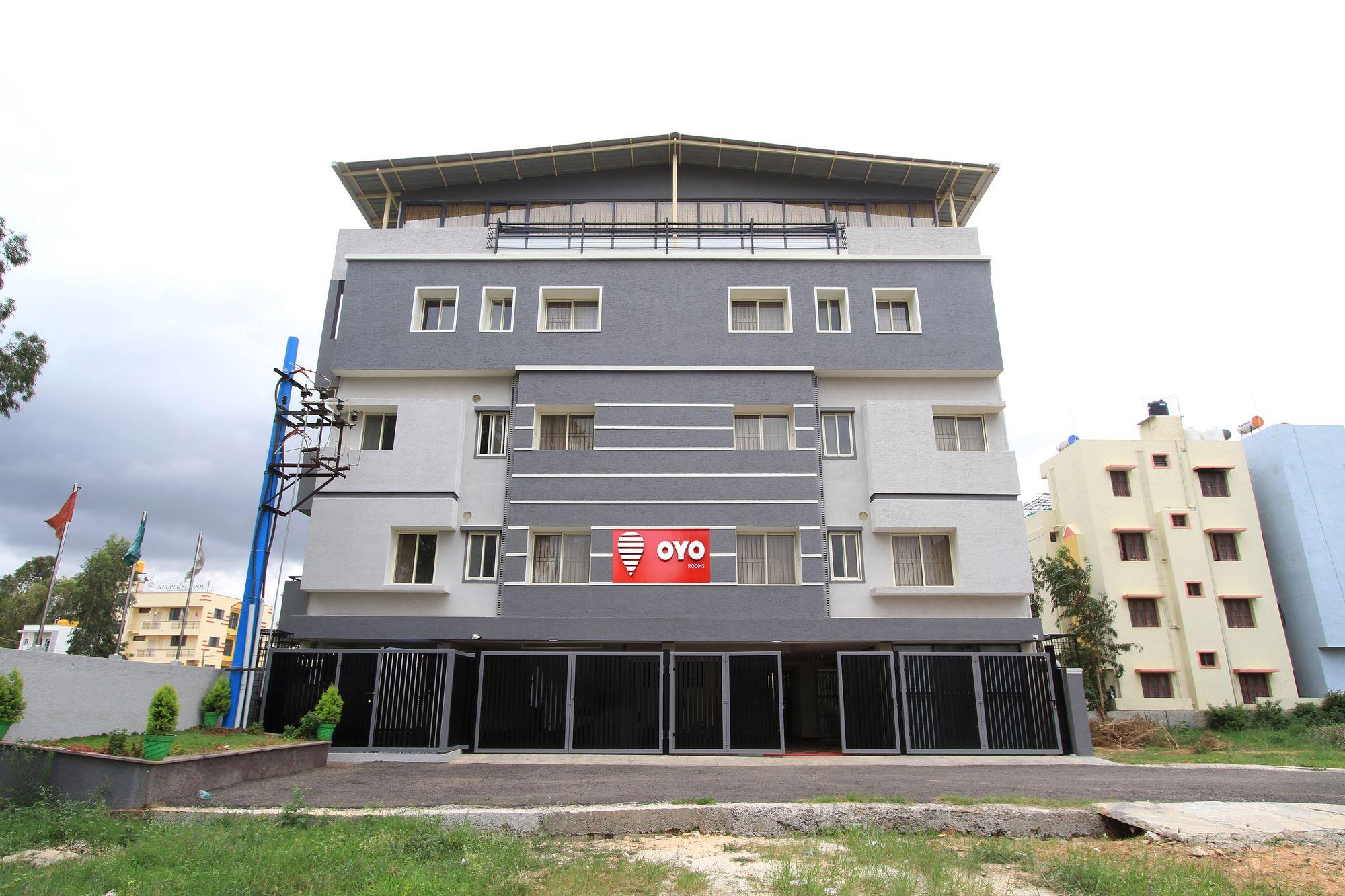 Oyo 4797 Lulu Hospitality Hotel Yelahanka Luaran gambar