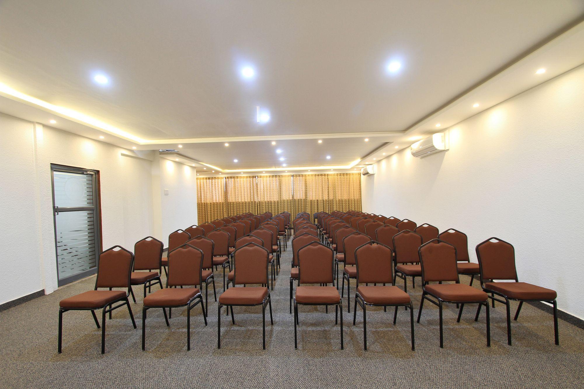 Oyo 4797 Lulu Hospitality Hotel Yelahanka Luaran gambar